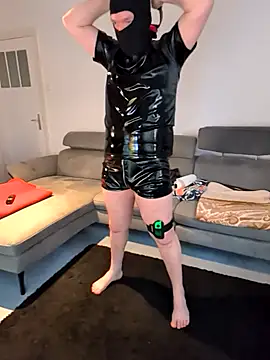 Latex GamerGuy online show from 02.21.26