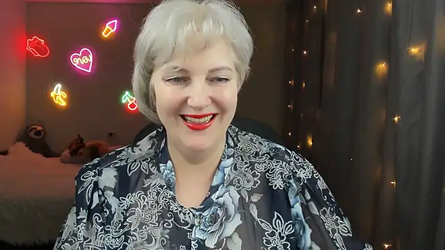 Mary-Leee online show from 04.05.26