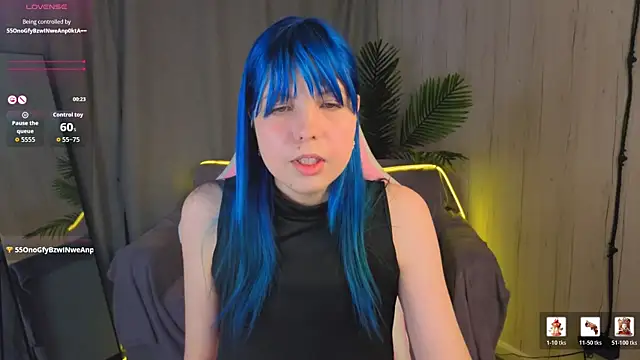 Snapshot of SofiaSterns chatting on 04.12.26 SofiaSterns online show from 04.12.26