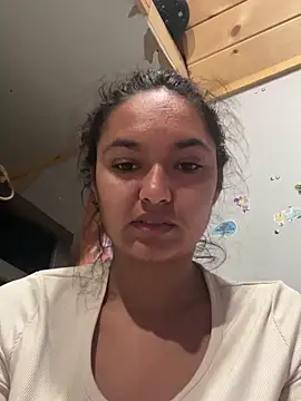 QueenNefertiti online show from 02.22.26