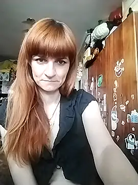 Snapshot of YaroslavaLester chatting on 04.22.26 YaroslavaLester online show from 04.22.26