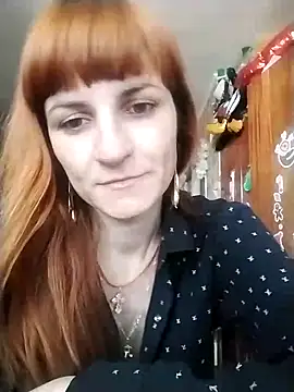 Snapshot of YaroslavaLester chatting on 04.28.26 YaroslavaLester online show from 04.28.26