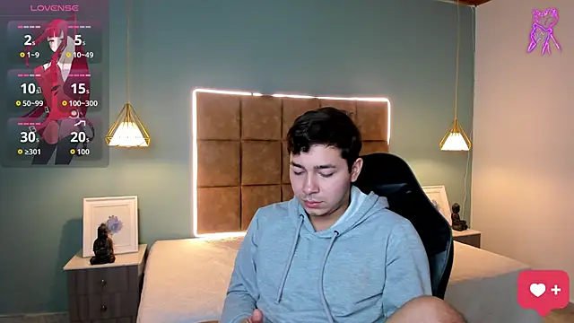 Julian Smith21 online show from 03.10.26