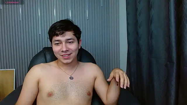 Julian Smith21 online show from 04.10.26