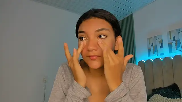 Natashax  online show from 04.16.26