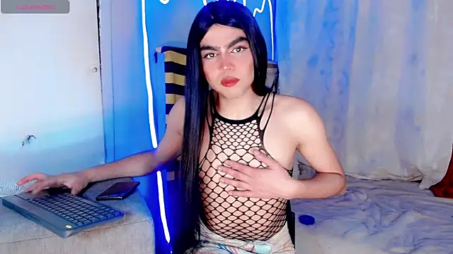 Snapshot of xyaraluv_ chatting on 04.05.26 xyaraluv online show from 04.05.26