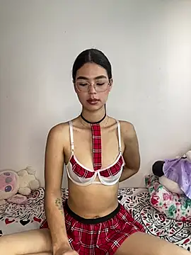 Snapshot of Nixieblaze chatting on 04.19.26 Nixieblaze online show from 04.19.26