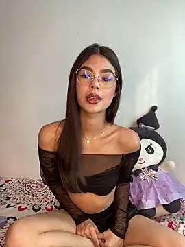 Snapshot of Nixieblaze chatting on 04.24.26 Nixieblaze online show from 04.24.26
