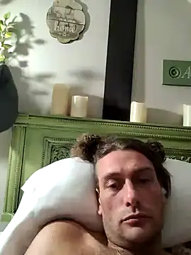 pleasser1985 online show from 03.04.26