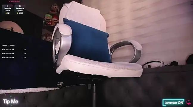 dirty 27cms online show from 02.23.25