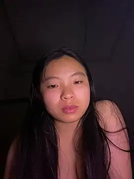 Snapshot of Olive-su chatting on 02.25.26 Olive-su online show from 02.25.26