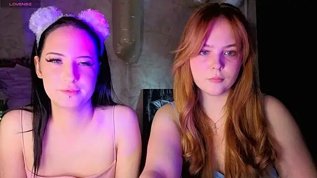 Elle Funning online show from 04.17.26