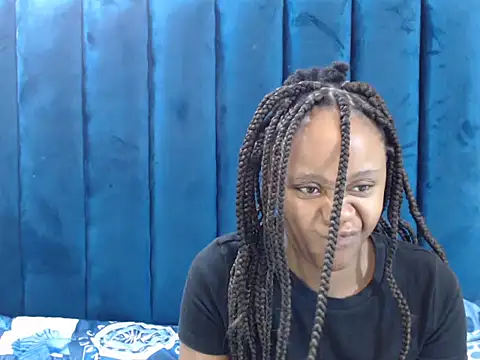 Snapshot of CreamyTea chatting on 03.07.26 CreamyTea online show from 03.07.26