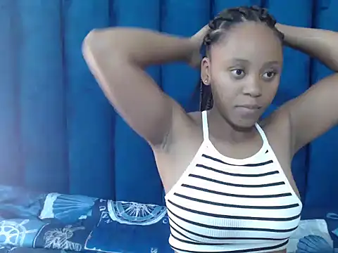 Snapshot of CreamyTea chatting on 03.10.26 CreamyTea online show from 03.10.26