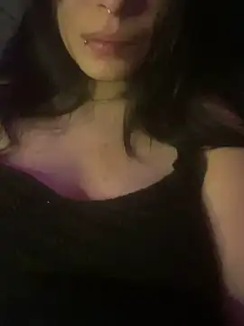 Snapshot of Angel_Lov3 chatting on 06.18.26 Angel Lov3 online show from 06.18.26