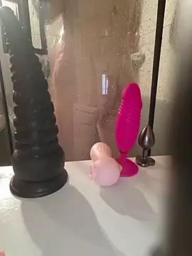 milffa online show from 04.13.26