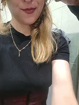 Snapshot of milffa chatting on 07.10.26 milffa online show from 07.10.26