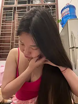 Miumieu2 online show from 04.17.26