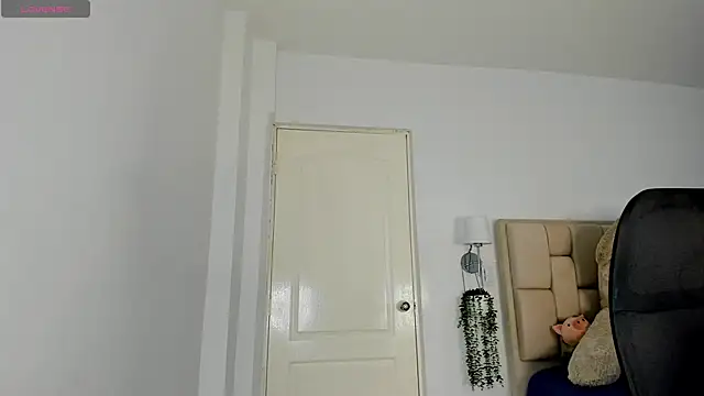 Snapshot of Yasmin_cute chatting on 05.19.26 Yasmin cute online show from 05.19.26