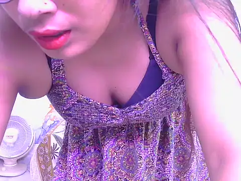 Snapshot of Aayesha-queen chatting on 03.15.26 Aayesha-queen online show from 03.15.26