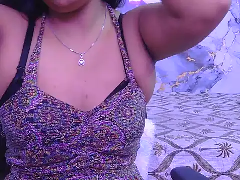 Snapshot of Aayesha-queen chatting on 03.26.26 Aayesha-queen online show from 03.26.26