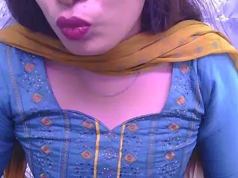 Snapshot of Aayesha-queen chatting on 05.29.26 Aayesha-queen online show from 05.29.26