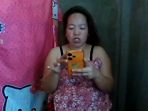 Snapshot of sweet_lhyn chatting on 07.26.26 sweet lhyn online show from 07.26.26