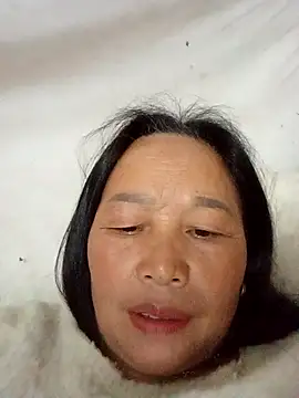 heesuu11 online show from 04.30.26