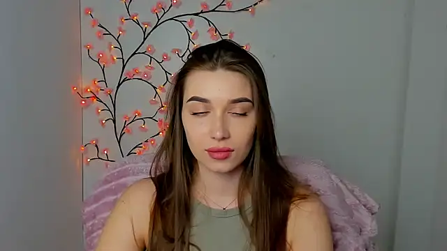 NikaMystic online show from 04.16.26