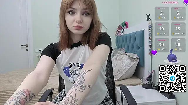 Snapshot of MeviCoral chatting on 03.21.26 MeviCoral online show from 03.21.26