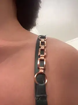 Anna Gilbert online show from 04.02.26