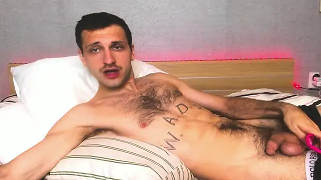 Snapshot of DarkRogue19 chatting on 03.21.26 DarkRogue19 online show from 03.21.26