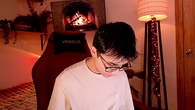 Snapshot of Sr_evann chatting on 06.26.26 Sr evann online show from 06.26.26