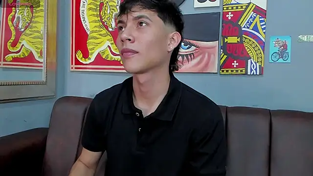 Snapshot of AronTawers chatting on 03.20.26 AronTawers online show from 03.20.26