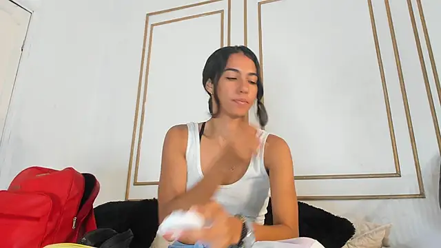 emily gaviria1 online show from 04.23.26