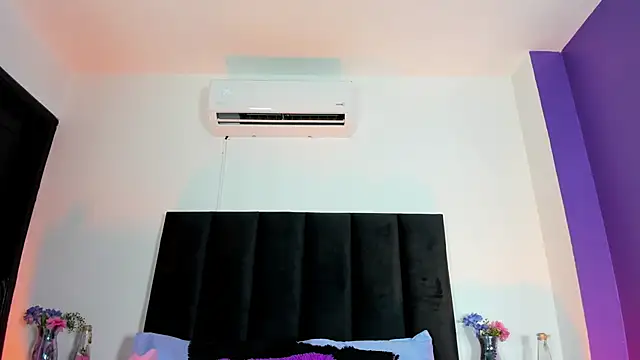 scarlet  ray  online show from 03.24.26