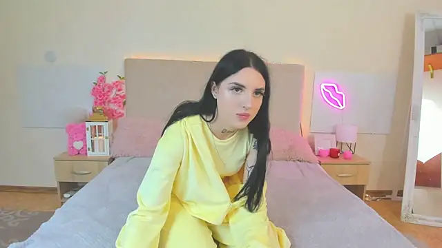 TiffanyHhot online show from 04.01.26