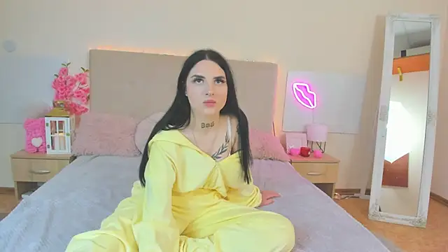 TiffanyHhot online show from 04.01.26