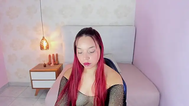 LUCIA KHAN online show from 02.25.26