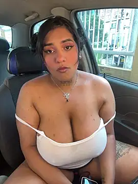 Snapshot of Nahomy_firee chatting on 03.24.26 Nahomy firee online show from 03.24.26