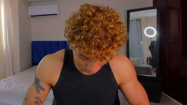 Snapshot of adam_smiith1 chatting on 03.02.26 adam smiith1 online show from 03.02.26