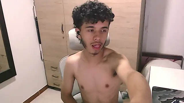 axeldarkk online show from 03.12.26