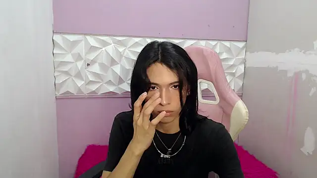 Larry craft online show from 03.29.26