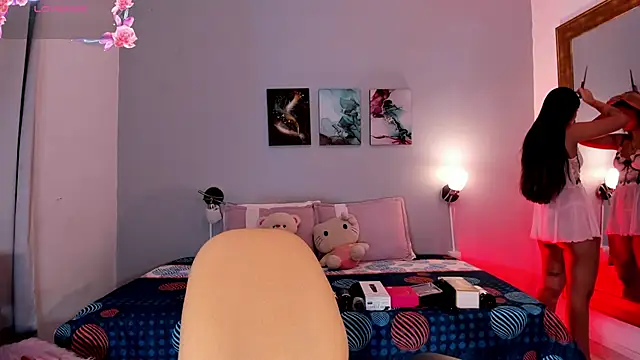 KimTaylorW online show from 05.21.26