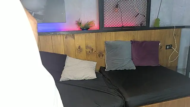 Snapshot of Angelo_Jag chatting on 02.26.26 Angelo Jag online show from 02.26.26