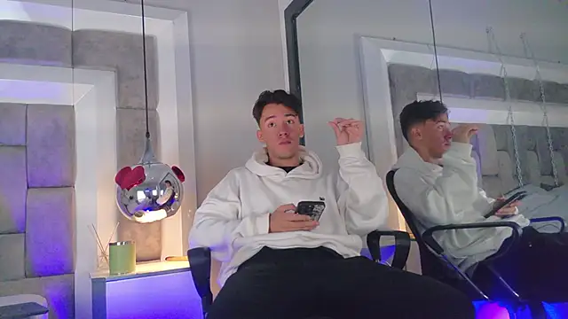 Austin Reedss online show from 04.08.26