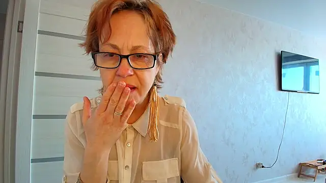 LioraWeiss online show from 05.04.26