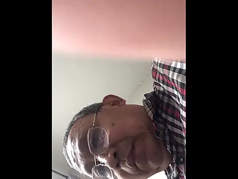 Snapshot of yaocaobi8 chatting on 03.24.26 yaocaobi8 online show from 03.24.26