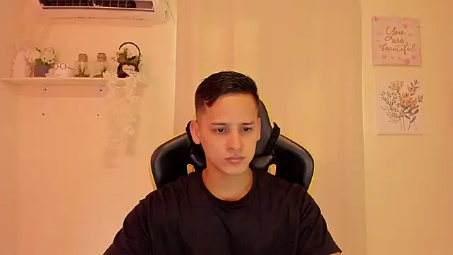 sexy andres01 online show from 03.21.26