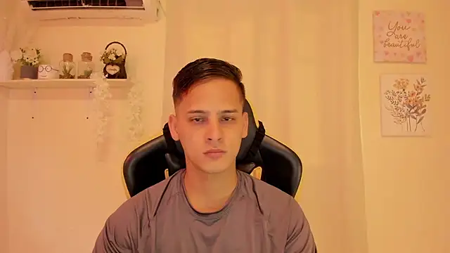 sexy andres01 online show from 05.10.26